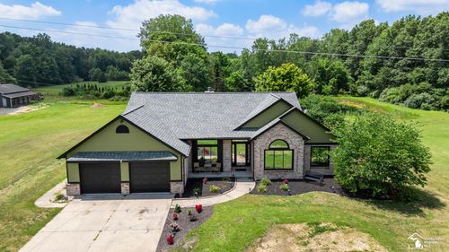 3570 Summerfield Rd, Petersburg, MI, 49270-9706 | Card Image