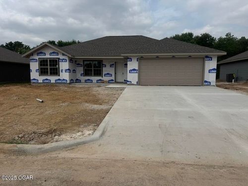 1586 Ridgemont Ave, Monett, MO, 65708-4211 | Card Image