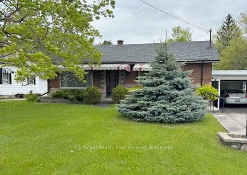 {{alt}} | Card Image