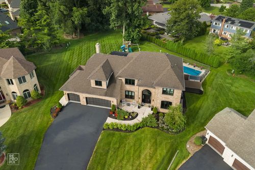 392 Crestwood Ct, Wood Dale, IL, 60191-2538 | Card Image