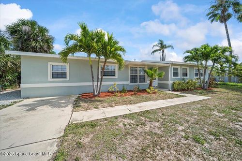 111 Churchill Ave, Satellite Beach, FL, 32937-2105 | Card Image