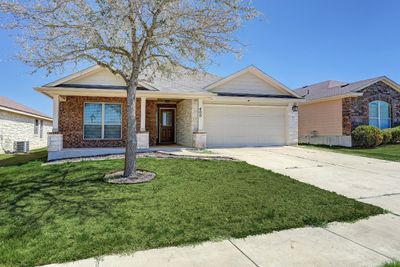 400 Fistral Drive, House other with 3 bedrooms, 2 bathrooms and 4 parking in Hutto TX | Image 2