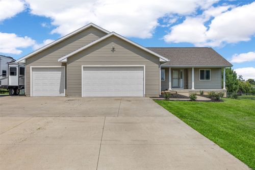 22980 105th St, Anamosa, IA, 52205-7986 | Card Image