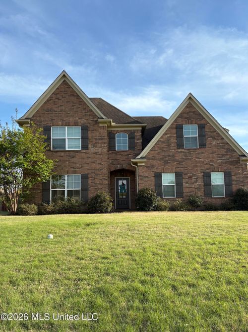 1261 Heritage Lake Dr, Hernando, MS, 38632-6962 | Card Image