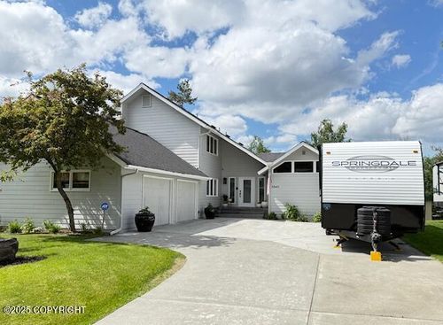 3840 Delwood Pl, Anchorage, AK, 99504-4429 | Card Image