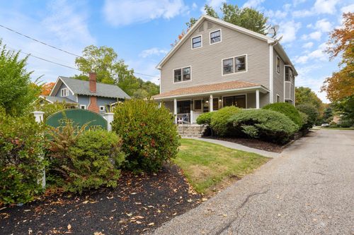 b-12 Kendall Ln, Freeport, ME, 04032-1401 | Card Image