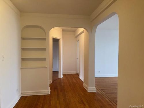 8-114 Queens Blvd, Forest Hills, NY, 11375 | Card Image