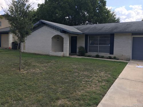 4110 First View Dr, San Antonio, TX, 78217-3518 | Card Image