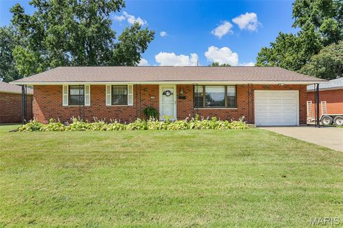 3201 Fehling Rd, Granite City, IL, 62040-3634 | Card Image