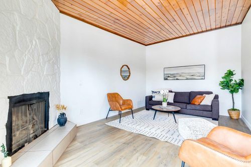 f-1415 44 St Se, Calgary, AB, T2A5E6 | Card Image