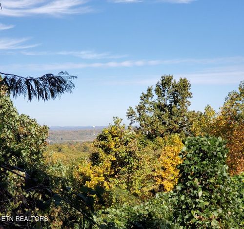 34 Pine Peak Way, Sevierville, TN, 37862 | Card Image