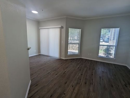 unit-204-6000 Shepherd Mountain Cv, Austin, TX, 78730-4900 | Card Image