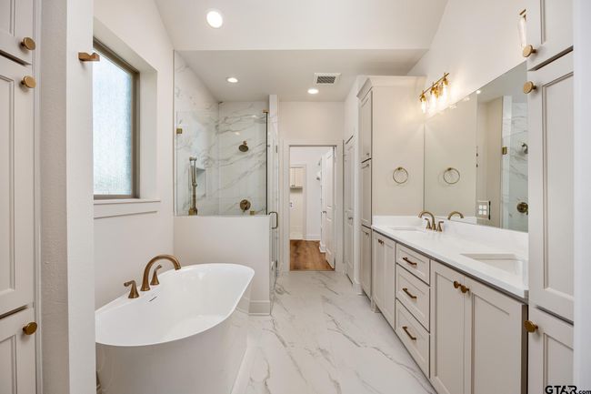 11428 Zoe Cir, House other with 4 bedrooms, 3 bathrooms and null parking in Flint TX | Image 19