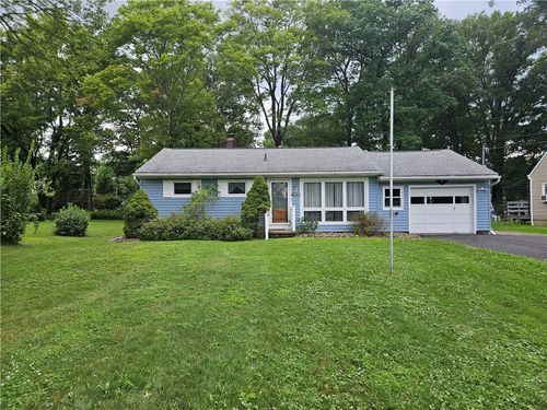 555 N Maple St, Mercer, PA, 16137-9127 | Card Image