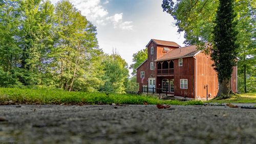 29 Chardonnay Dr, Morgantown, WV, 26508-5225 | Card Image