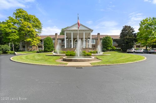 apt-223-8605 Shelbyville Rd, Louisville, KY, 40222-5377 | Card Image
