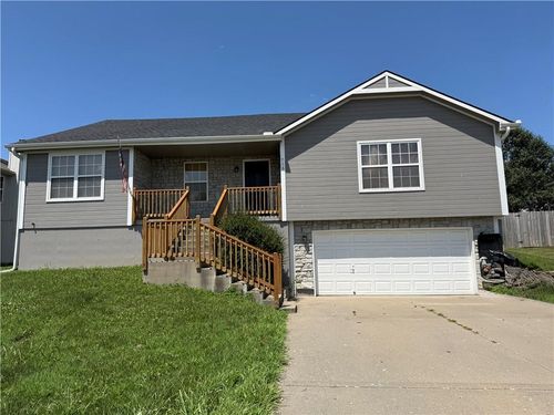716 Sw Brome Dr, Grain Valley, MO, 64029-8440 | Card Image