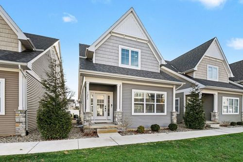 1253 Echoes Cir, South Bend, IN, 46617-1576 | Card Image