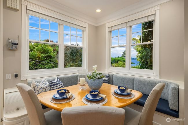 9015 Ne 47 Th St, House other with 5 bedrooms, 6 bathrooms and 4 parking in Yarrow Point WA | Image 14