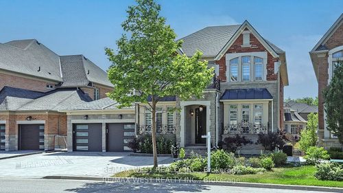 {{alt}} | Card Image