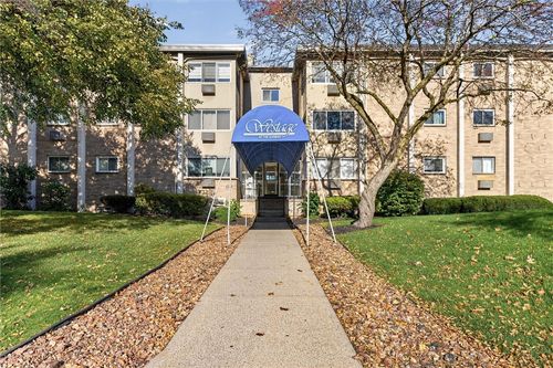 813 Westage At The Hbr, Irondequoit, NY, 14617-1016 | Card Image