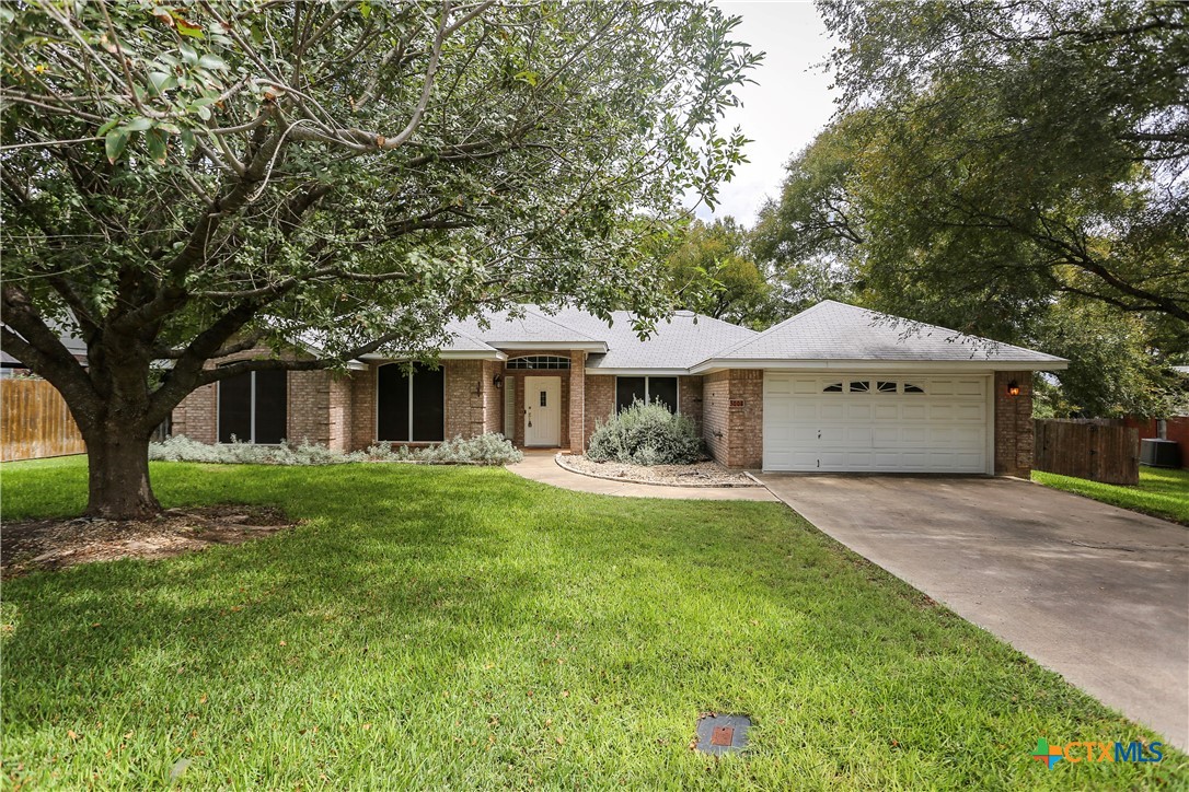 Oakwood Dr, Harker Heights, TX 76548