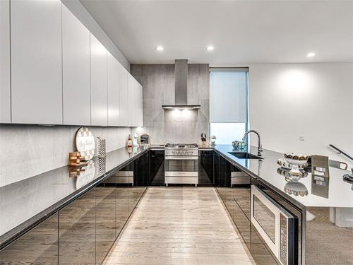 825 Nw 6th St, Oklahoma City, OK, 73106-7201 | Card Image