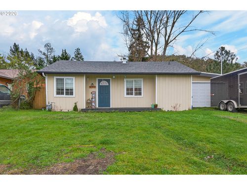 1543 Ne Hollis St, Roseburg, OR, 97470-5643 | Card Image