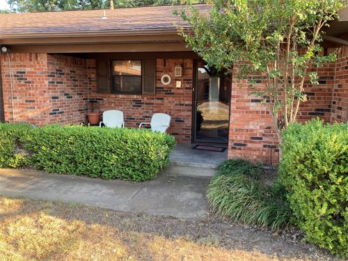1003 Cactus St, Mineral Wells, TX, 76067 | Card Image