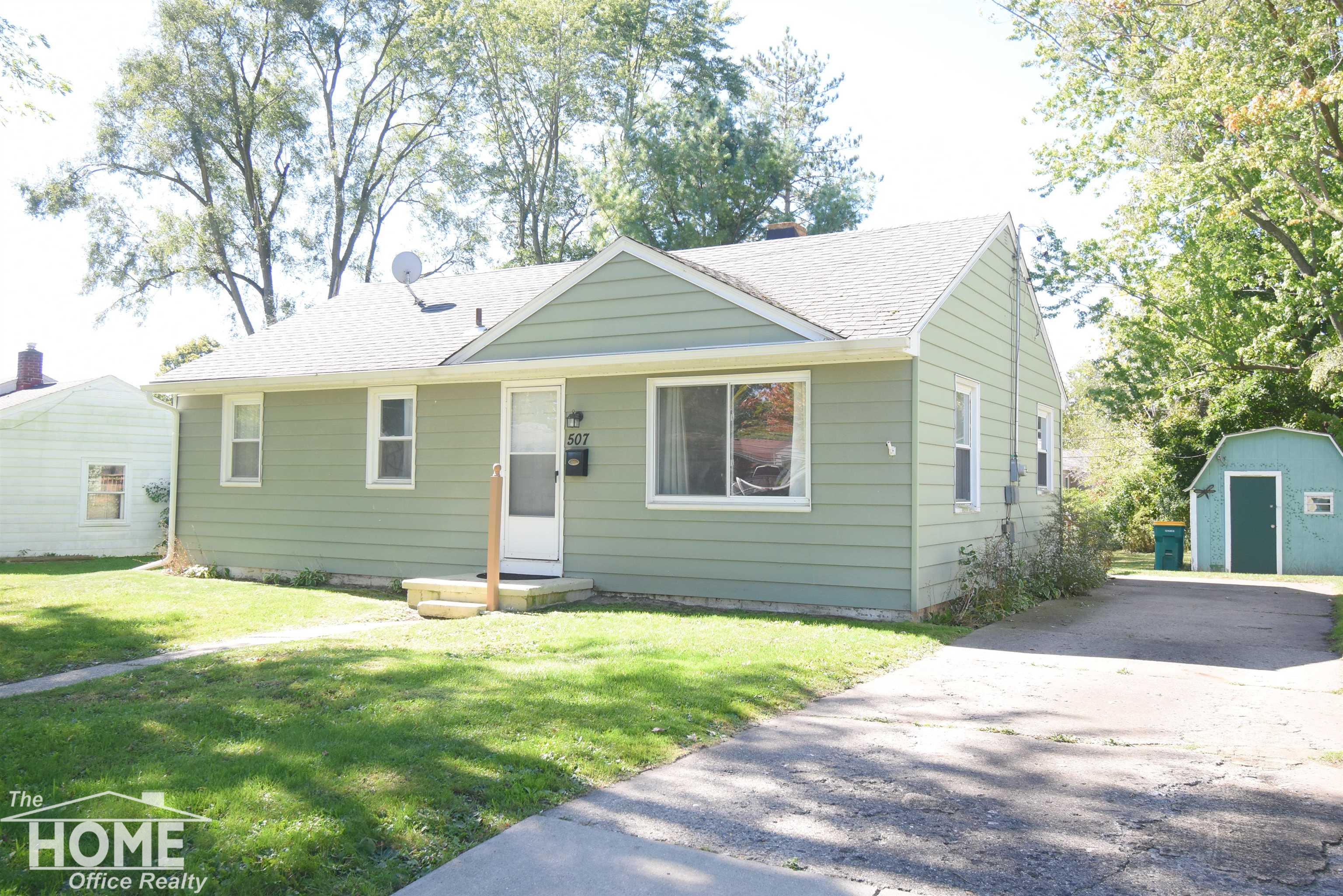 Yale St, Durand, MI 48429