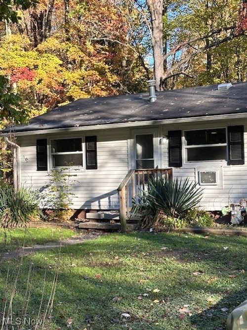 6-3499 Dennis Ct, Geneva, OH, 44041 | Card Image