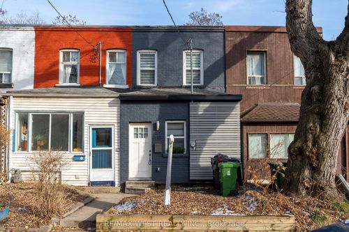 413 Leslie St, Toronto, ON, M4M3E3 | Card Image