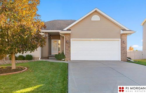 21403 Mcclellan Cir, Gretna, NE, 68028-6911 | Card Image