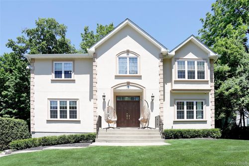 1 Greg Sikorsky Dr, Monsey, NY, 10952-1240 | Card Image