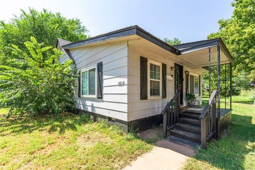1014 W Logan Ave, Guthrie, OK, 73044-2719 | Card Image