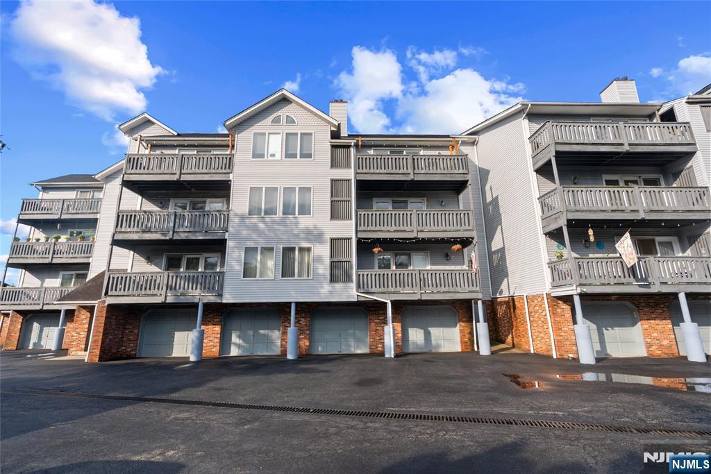 Residential in Clifton