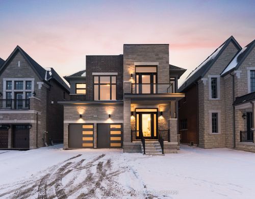 11 Gianvito Crescent, King, ON, L7B0T2 | Card Image