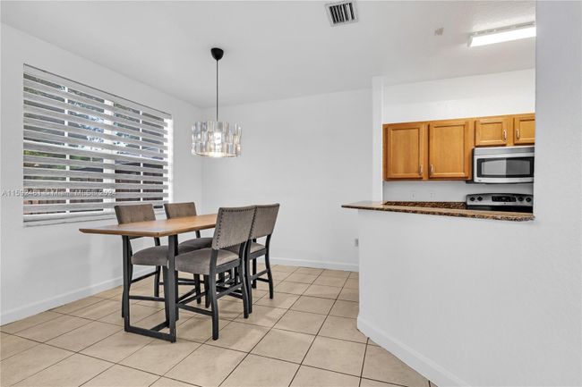 8791 Nw 112th Ct, Townhouse with 3 bedrooms, 2 bathrooms and null parking in Doral FL | Image 30