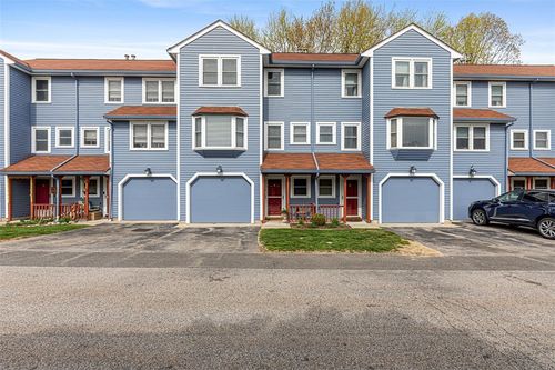 903-200 Heroux Blvd, Cumberland, RI, 02864-3630 | Card Image