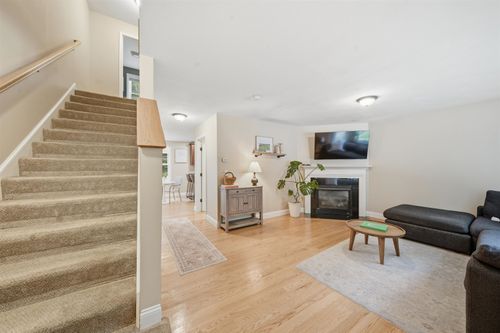 15 Scottie Way, Amherst, NH, 03031-2038 | Card Image