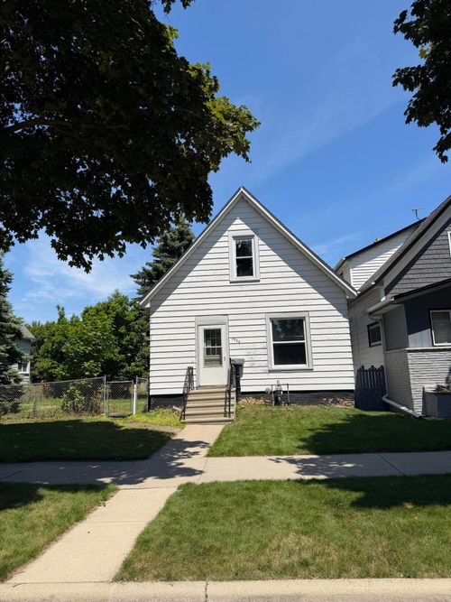 3936 E Squire Ave, Cudahy, WI, 53110 | Card Image
