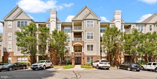 unit-2210-3015 Nicosh Cir, FALLS CHURCH, VA, 22042-1237 | Card Image