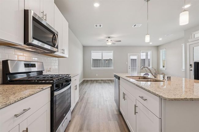 2155 Beachcomber Dr, House other with 3 bedrooms, 3 bathrooms and 2 parking in Kemah TX | Image 10
