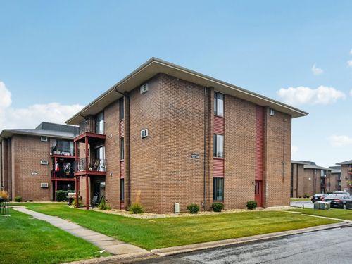 ro1-15728 Terrace Dr, Oak Forest, IL, 60452-2952 | Card Image