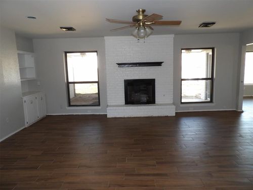 121 Loch Lane, Yukon, OK, 73099 | Card Image
