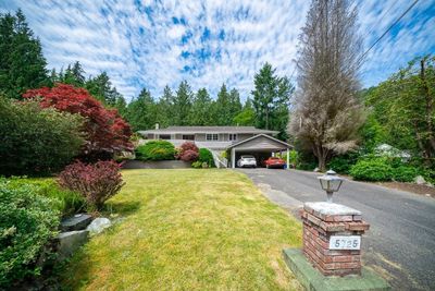 5725 Cranley Dr, House other with 4 bedrooms, 2 bathrooms and null parking in West Vancouver BC | Image 2