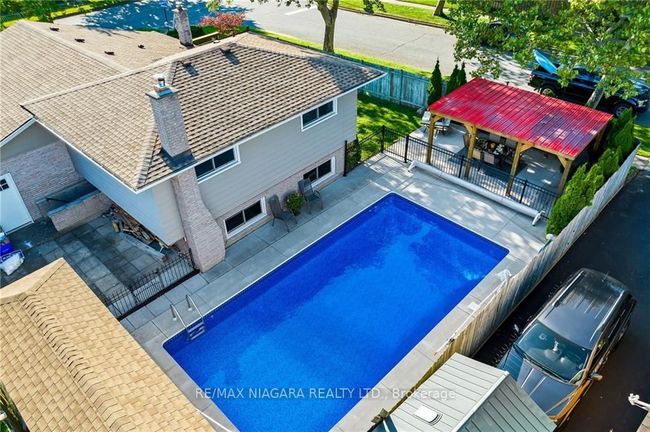 7067 Dirdene St, House other with 3 bedrooms, 2 bathrooms and 2 parking in Niagara Falls ON | Image 28
