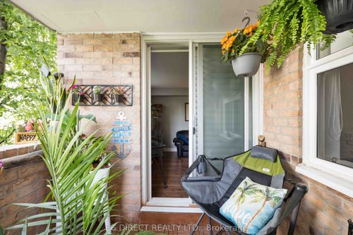 407-260 Davis Dr, Newmarket, ON, L3Y7C3 | Card Image