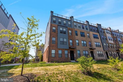 44504 Wolfhound Sq, ASHBURN, VA, 20147-6344 | Card Image