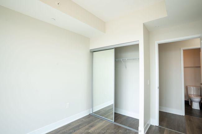 3601 - 2908 Highway 7, Condo with 3 bedrooms, 2 bathrooms and 1 parking in Vaughan ON | Image 16